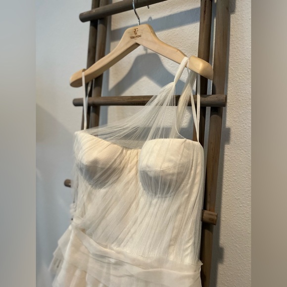 Vera Wang Farrah Wedding Gown Ivory Size 10 - Picture 6 of 14